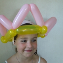 balloon twisting, balloon, balloon animal, birthday party, crown