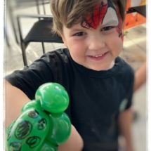 face painting and balloon twisting in Tauranga
