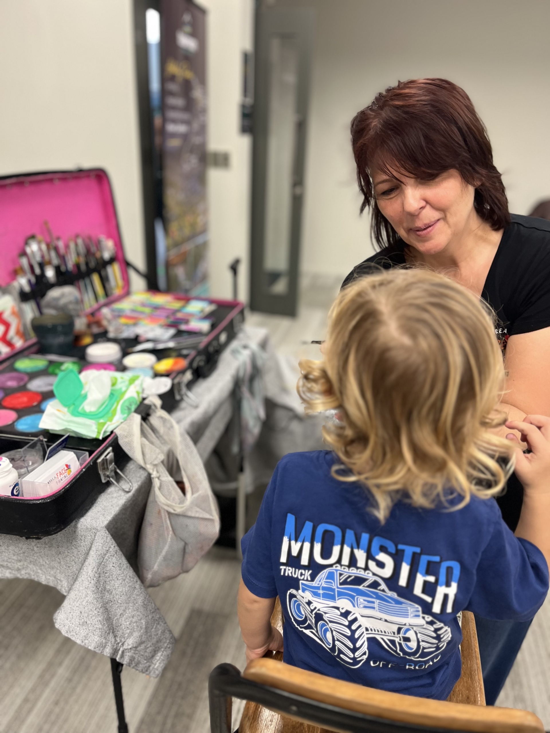 Andrea is doing professional face painting